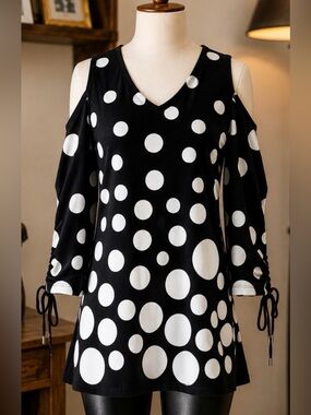Vecceli Italy Black Polka Dot Cold Shoulder Tunic Top
